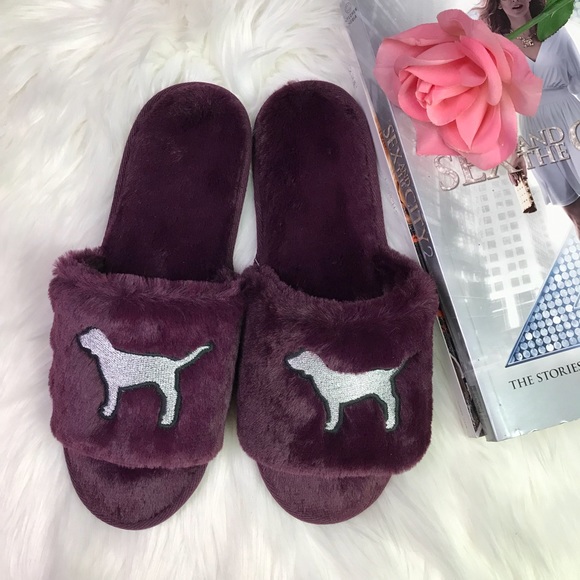 Victoria’s Secret Pink Slippers Sandals
